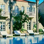 Manastir Alacati