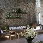 Manastir 2* Alacati