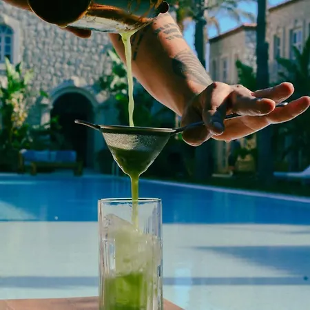 Manastir ホテル 2*