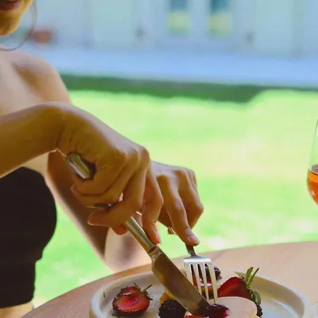 Manastir ホテル 2*