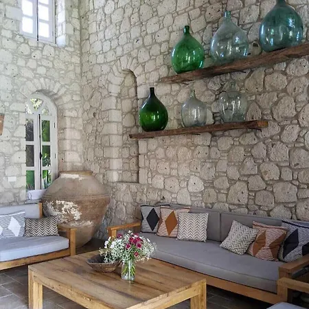 Ξενοδοχείο Manastir 2*